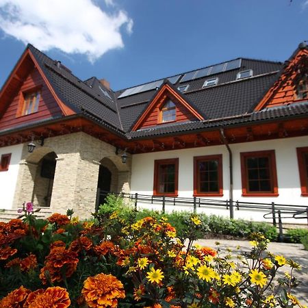 Pokoje W Oberzy Czarny Gron 日基 外观 照片